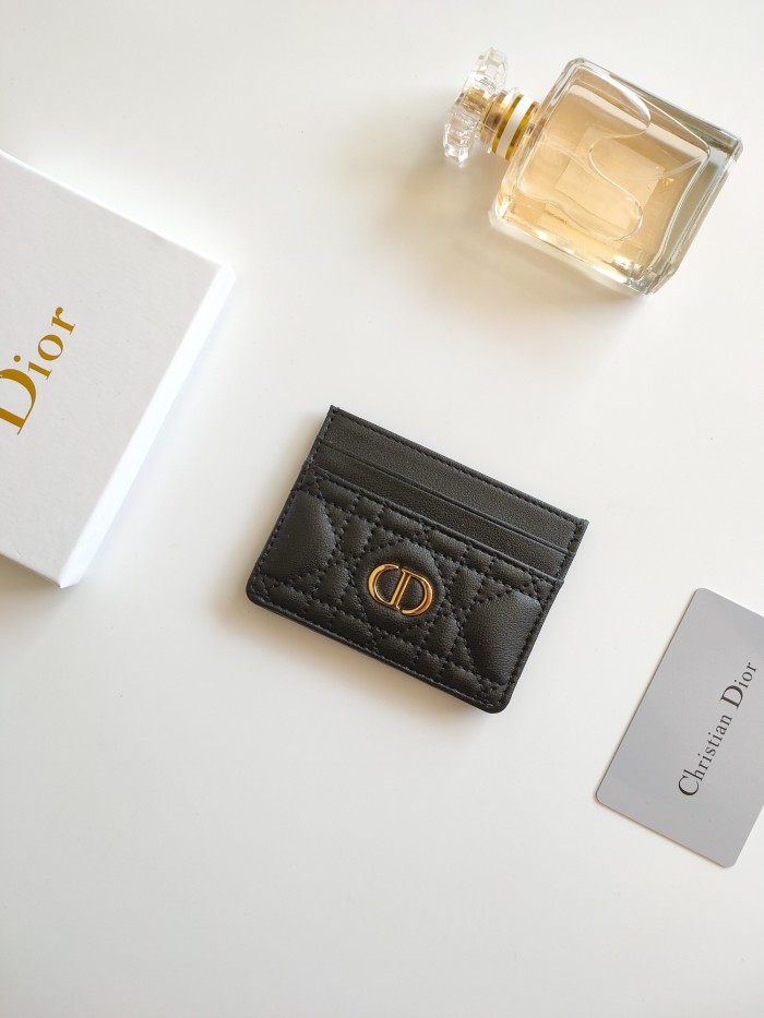 大人気 Diorディオール コピーおすすめ 短財布