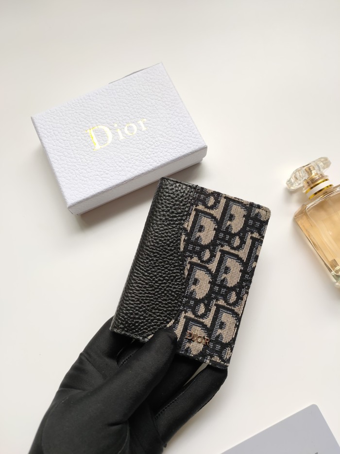 累積売上総額第１位！Diorディオール スーパーコピー 短財布