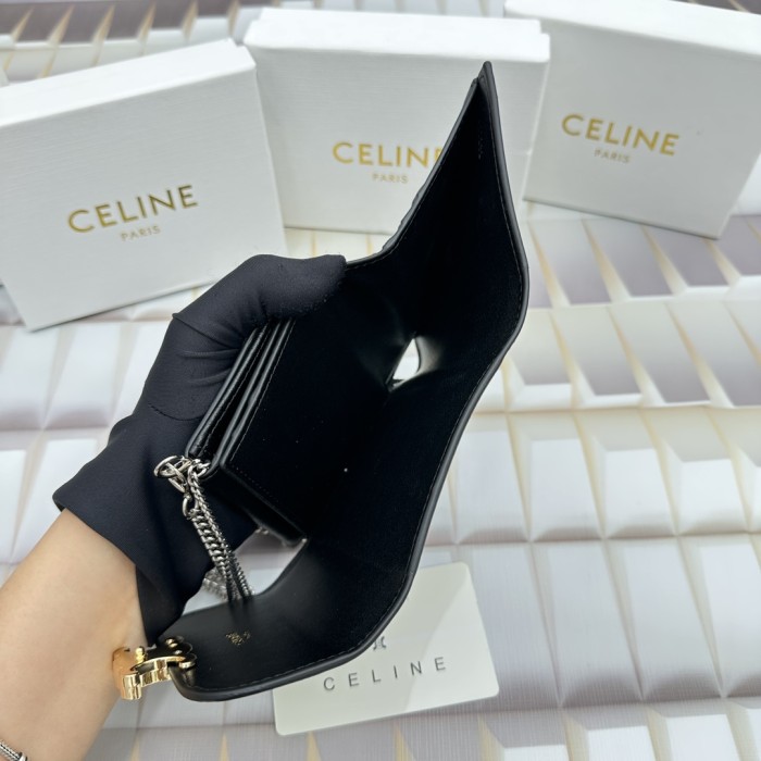 一目惚れ♪ Celineセリーヌ 激安偽物 短財布