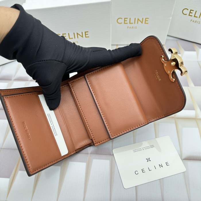 【話題商品！】Celineセリーヌ 偽物通販 短財布