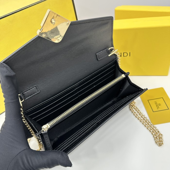 【話題商品！】Fendiフェンディコピーおすすめ 長財布