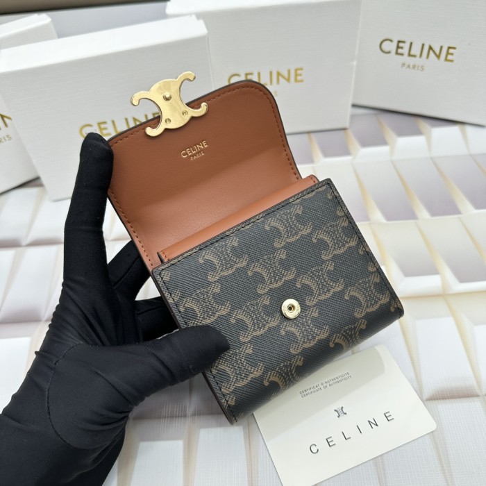 新作 Celineセリーヌ 激安通販 短財布