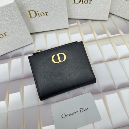 累積売上総額第１位！Diorディオール 偽物通販 短財布
