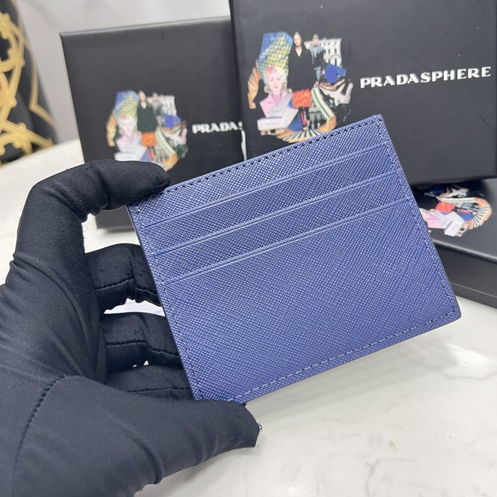 入手困難 Pradaプラダ n級品 短財布