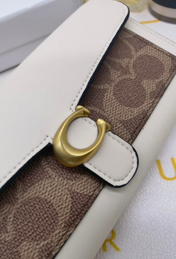 ★超人気 Coachコーチ 偽物通販 長財布