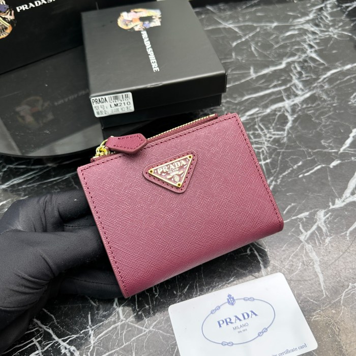 稀少 Pradaプラダ スーパーコピー 短財布
