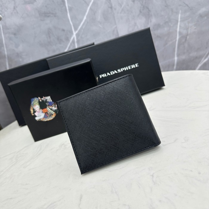 日本未入荷 Pradaプラダ 偽物通販 短財布
