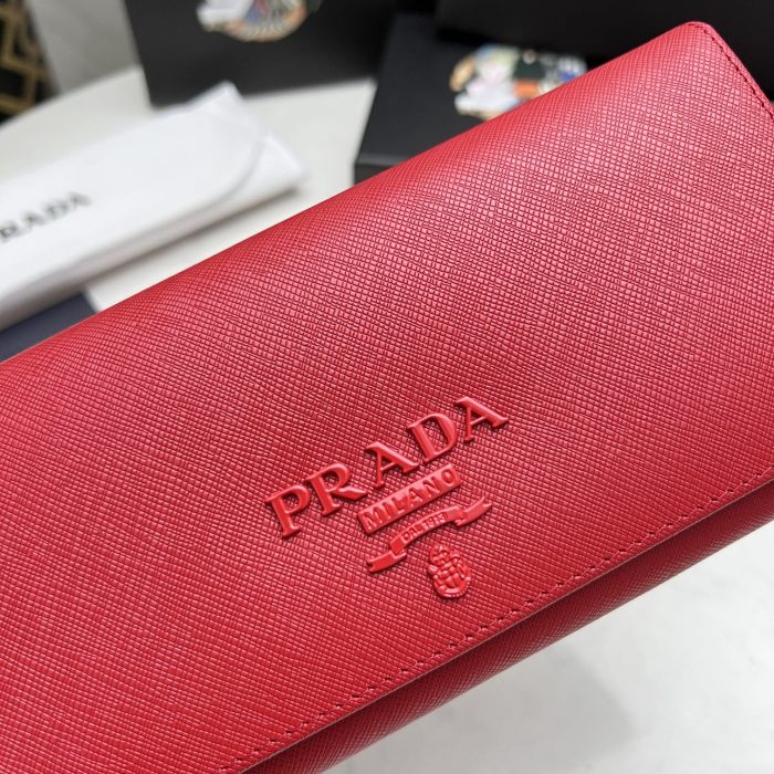 超話題! Pradaプラダ n級品 長財布