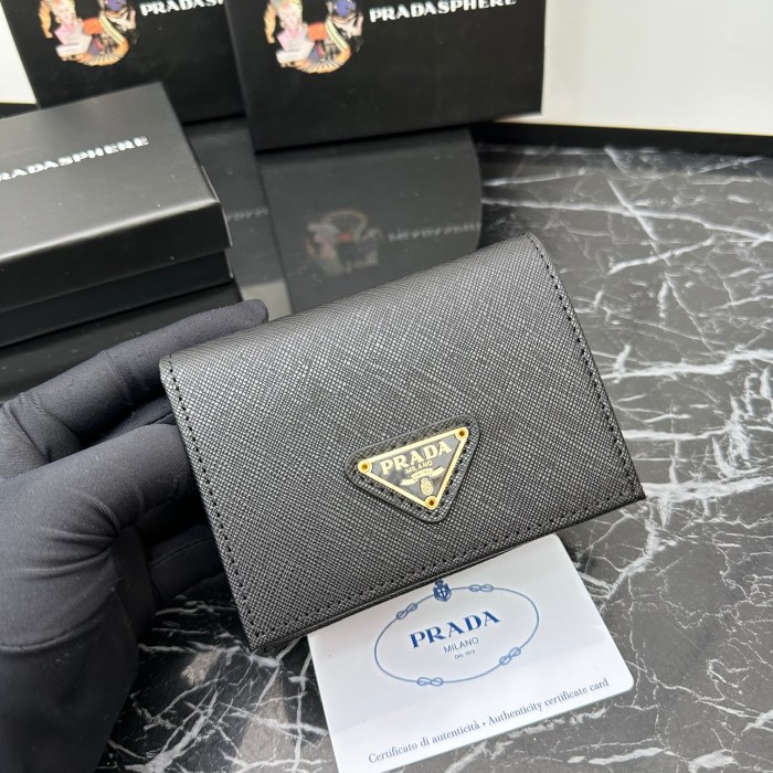 高品質 Pradaプラダ n級品 短財布