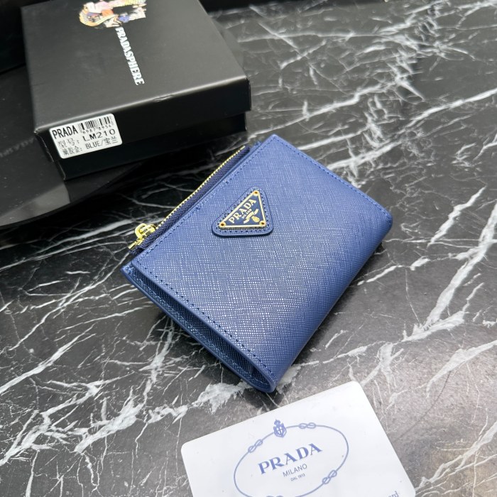 【話題商品！】Pradaプラダ 偽物通販 短財布