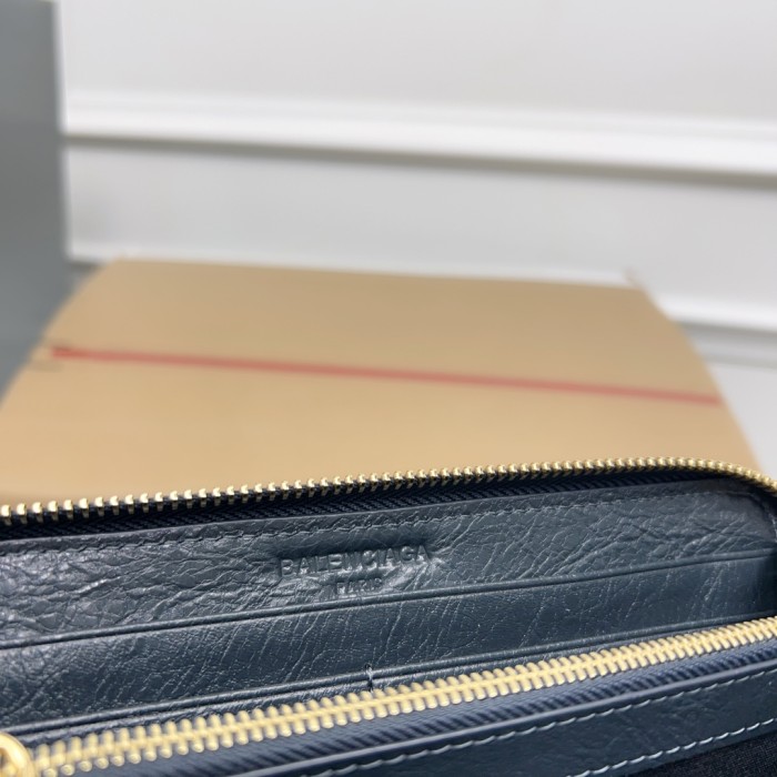 日本未入荷 Balenciaga バレンシアガ コピー 長財布
