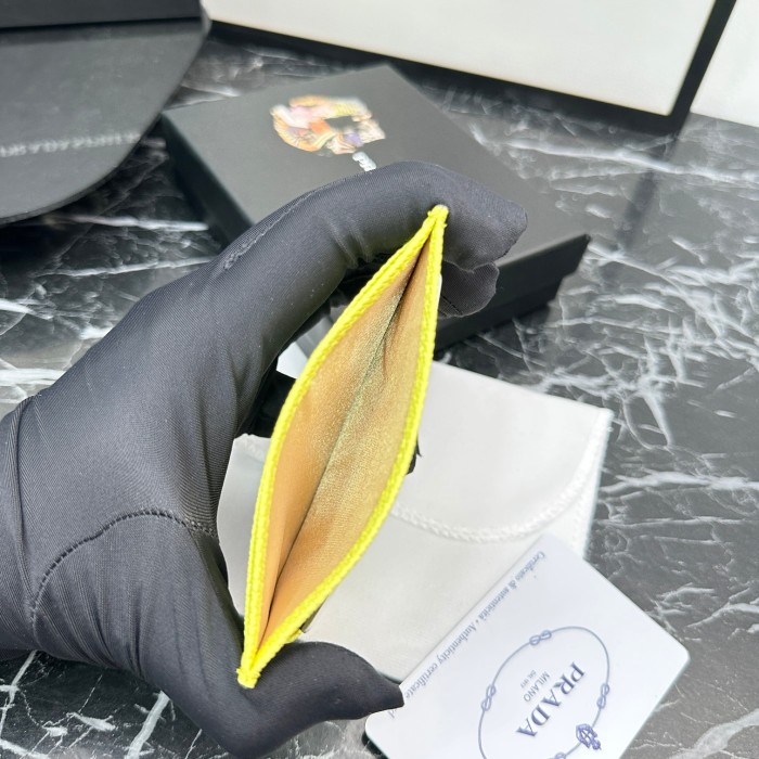 高品質 Pradaプラダ スーパーコピー 短財布