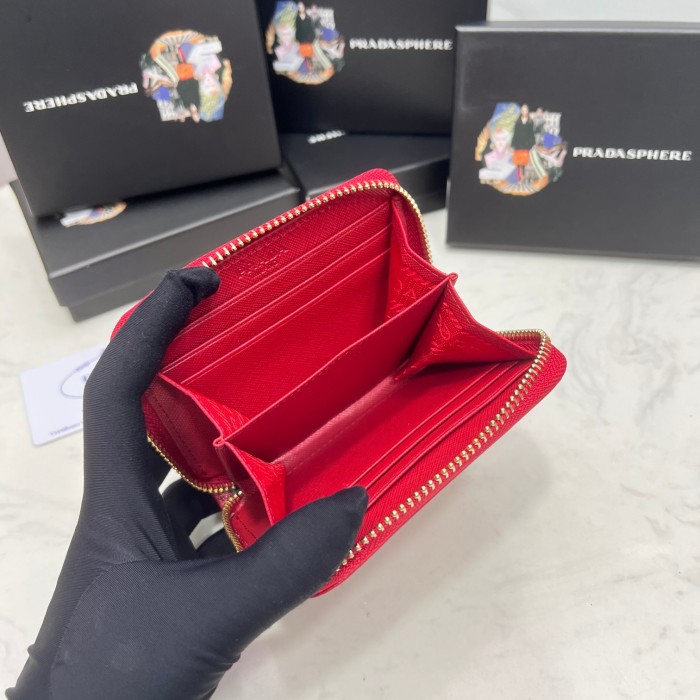 使い勝手良し Pradaプラダ 偽物通販 短財布