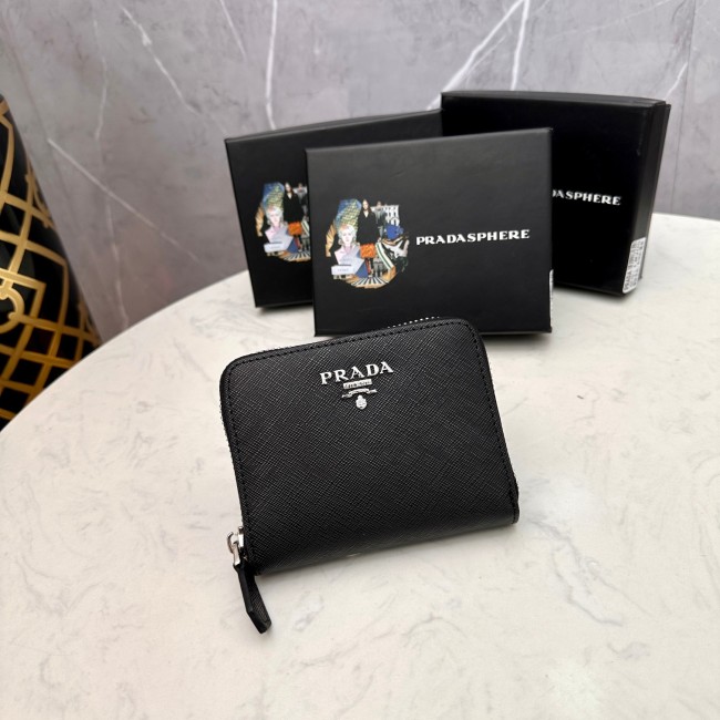日本未入荷 Pradaプラダ コピー 短財布