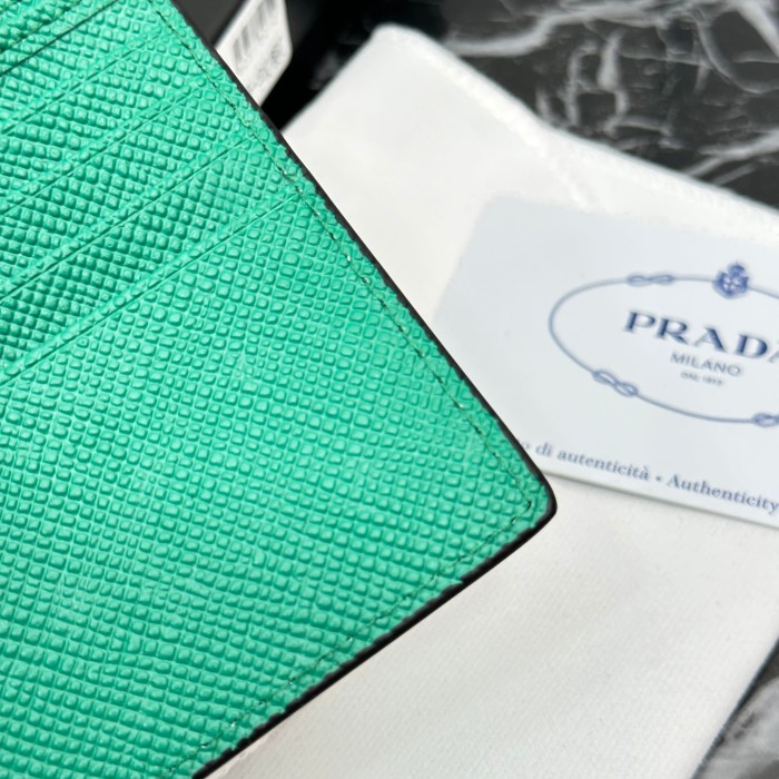 【話題商品！】Pradaプラダ コピー 短財布