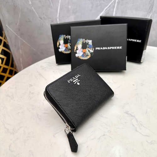 日本未入荷 Pradaプラダ コピー 短財布