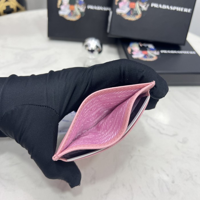 累積売上総額第１位！Pradaプラダ コピー 短財布