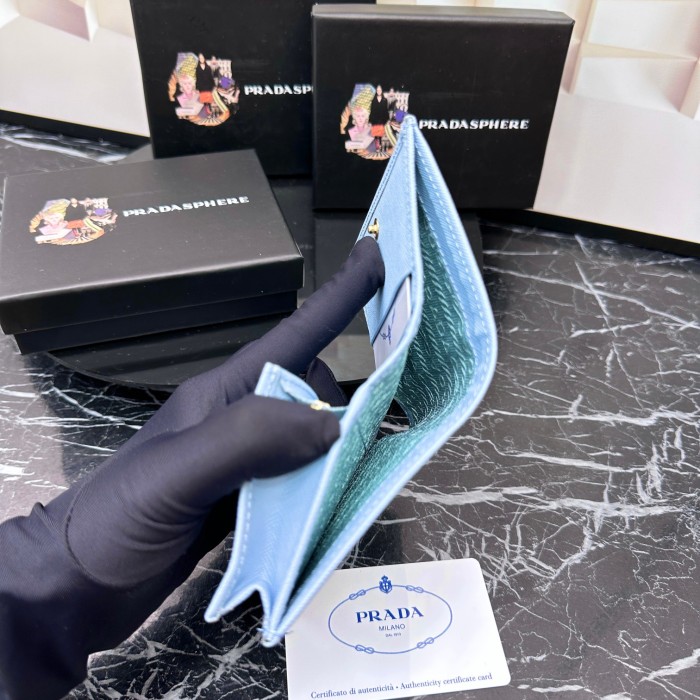 入手困難 Pradaプラダ コピー 短財布