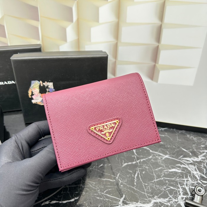 大人気 Pradaプラダ コピーおすすめ 短財布