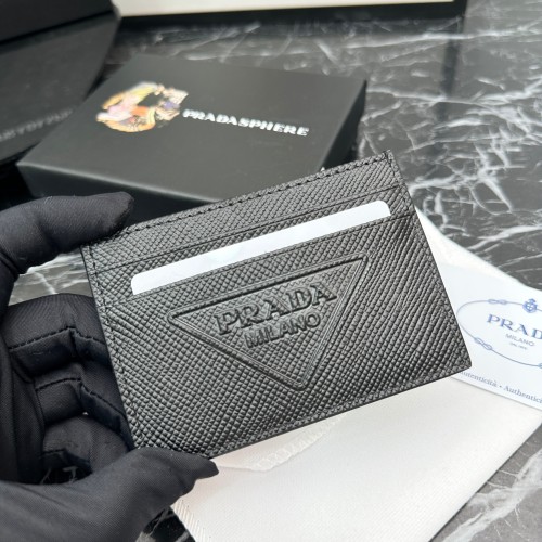★超人気 Pradaプラダ n級品 短財布