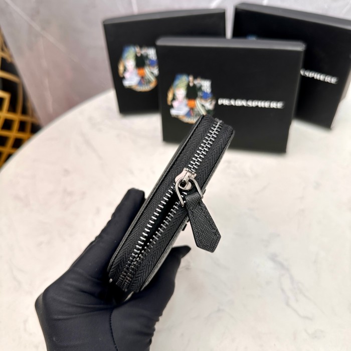 【限定】Pradaプラダ 激安通販 短財布