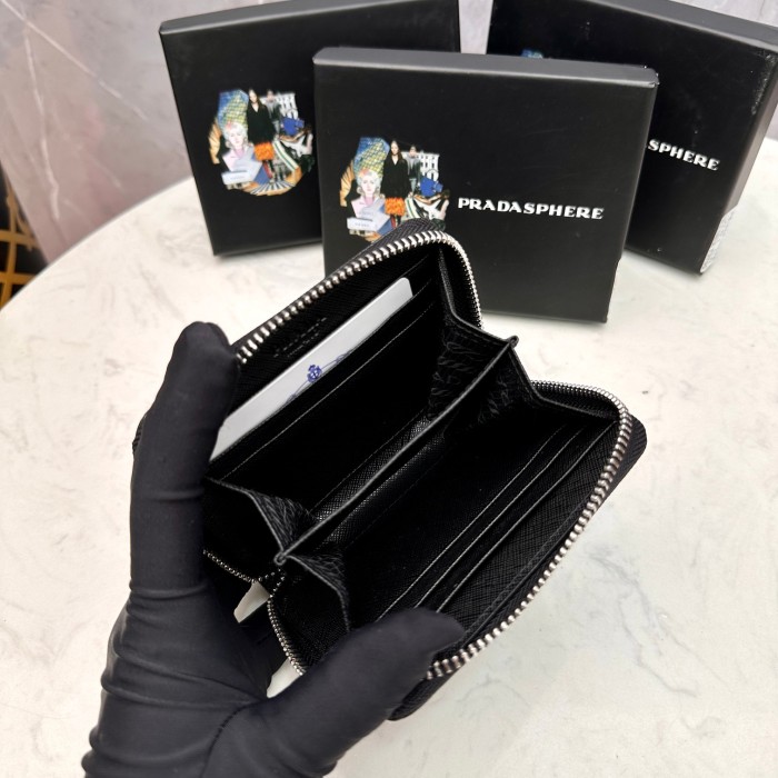 【話題商品！】Pradaプラダ スーパーコピー 短財布