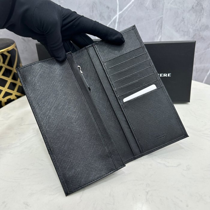 超奇跡の入荷☆ Pradaプラダ n級品 長財布