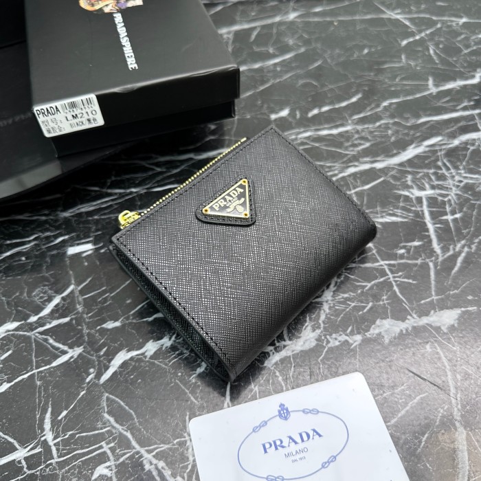 ★超人気 Pradaプラダ コピー 短財布