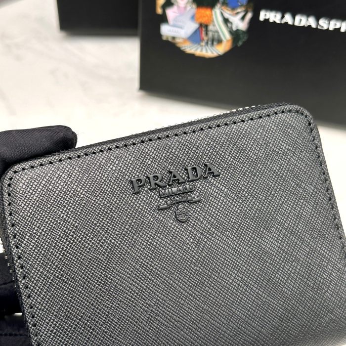 【限定】Pradaプラダ 激安通販 短財布