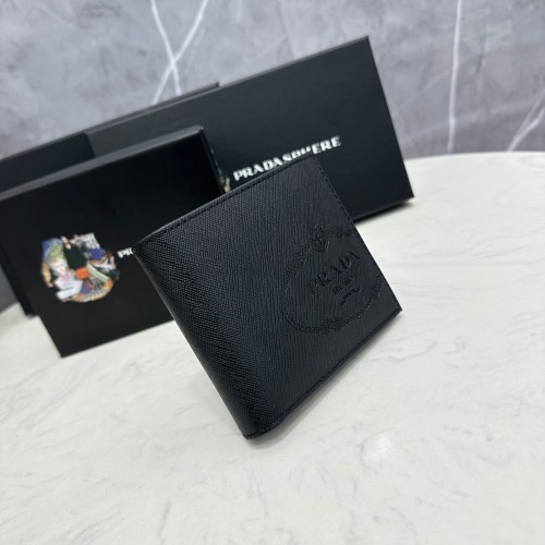 日本未入荷 Pradaプラダ 偽物通販 短財布