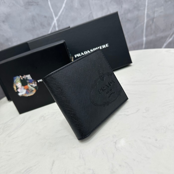 日本未入荷 Pradaプラダ 偽物通販 短財布