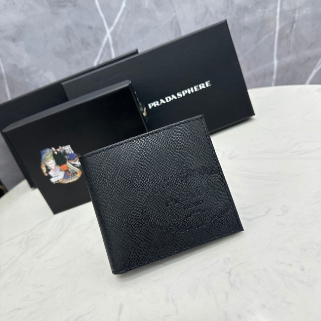 日本未入荷 Pradaプラダ 偽物通販 短財布