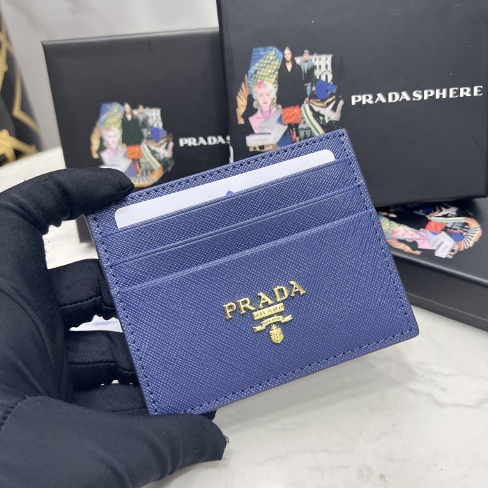 入手困難 Pradaプラダ n級品 短財布