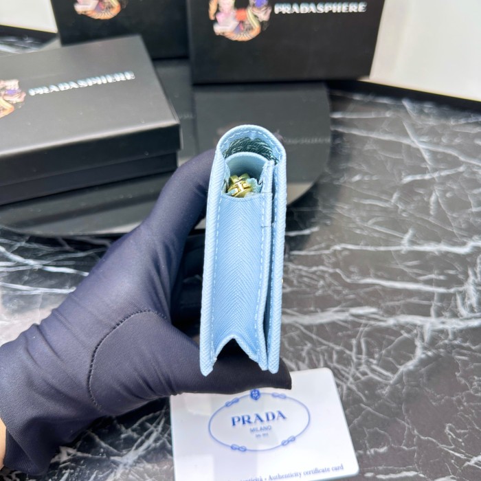 入手困難 Pradaプラダ コピー 短財布