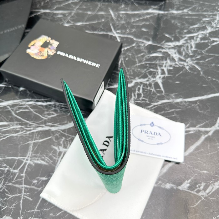【話題商品！】Pradaプラダ コピー 短財布