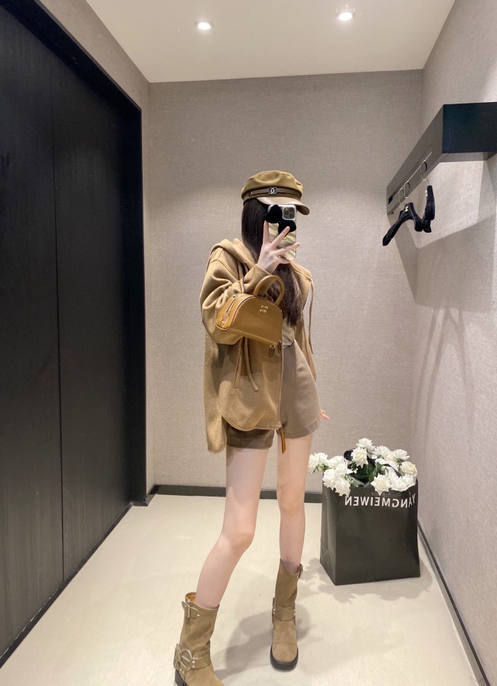 大人気 ロエベ n級品 ポケットスキンロゴカシミヤキャップコート