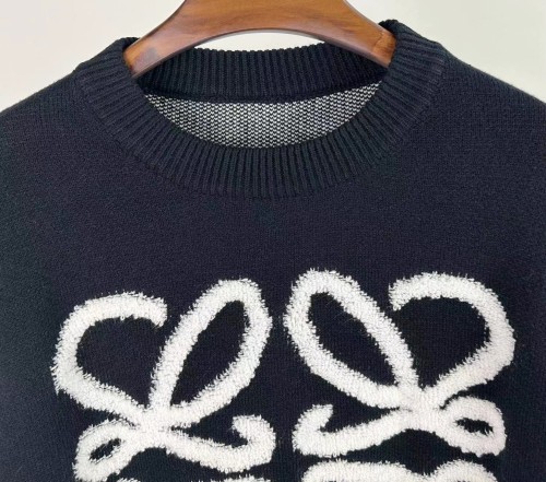 入手困難 ロエベ 激安通販 フロントの大きなロゴタオル刺繍ジャカードセーター