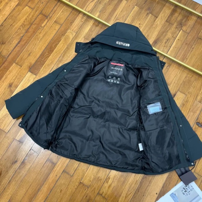 追跡付 プラダ スーパーコピー ビジネス軽贅沢新作レッドスタンダードダウンジャケット3色