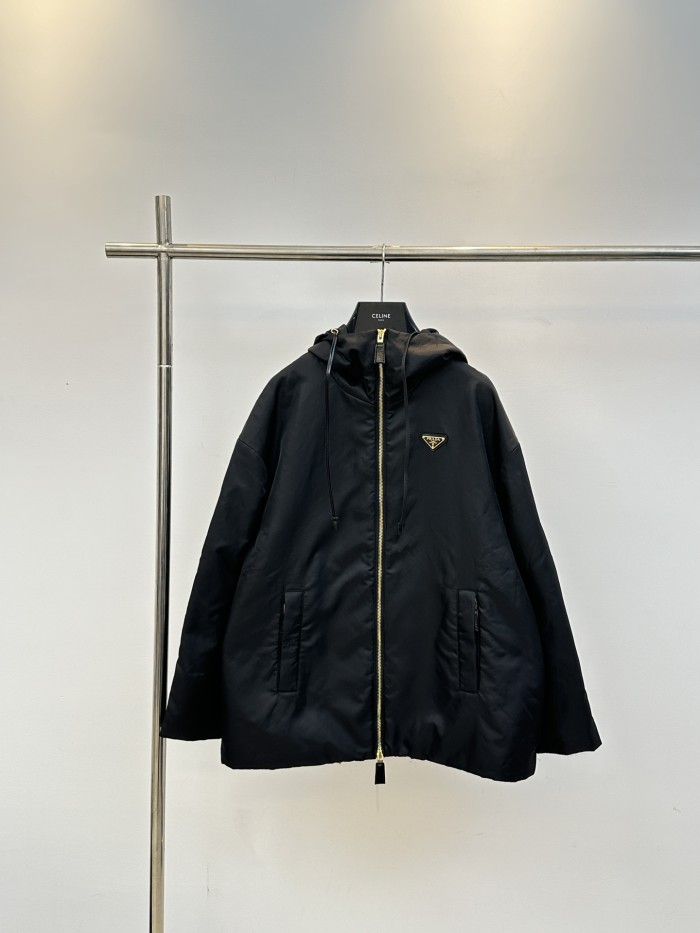 ★超人気 プラダ n級品 24 SS春先の新作アルファベットリボンルーズウエスト開叉パンツ