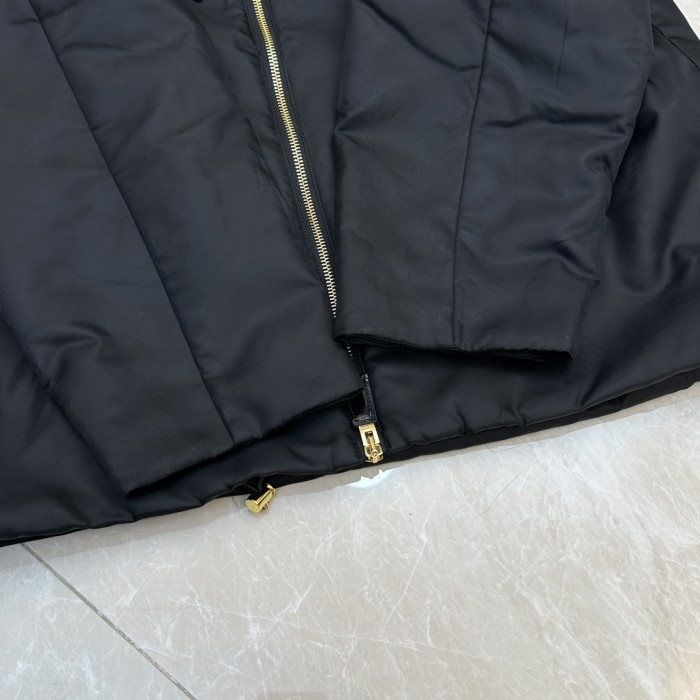 ★超人気 プラダ n級品 24 SS春先の新作アルファベットリボンルーズウエスト開叉パンツ