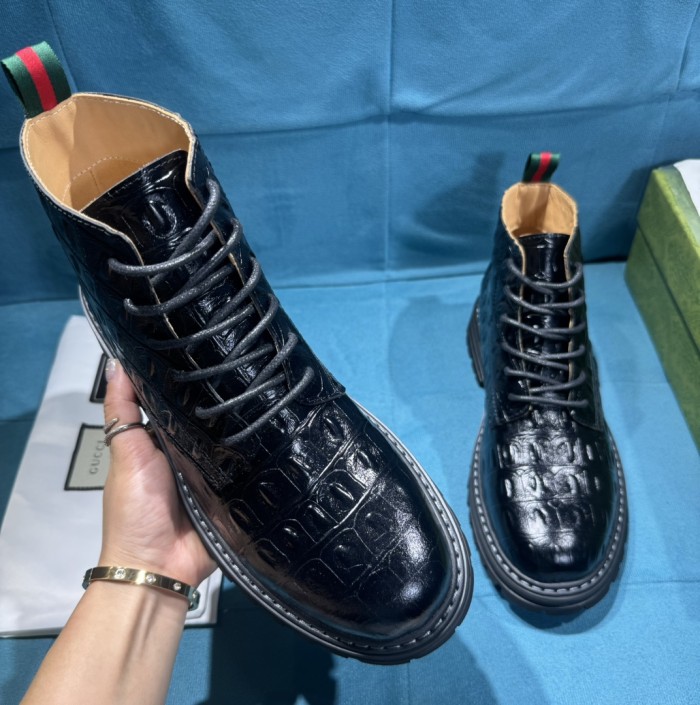 【限定】グッチ 偽物通販 新作マーチンブーツカナダ