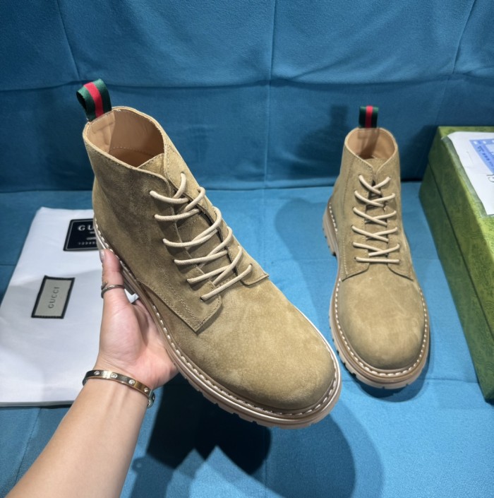 使い勝手良し グッチ 激安偽物 新品のマーチンブーツカナダから輸入された全頭層の高シルク研磨生地
