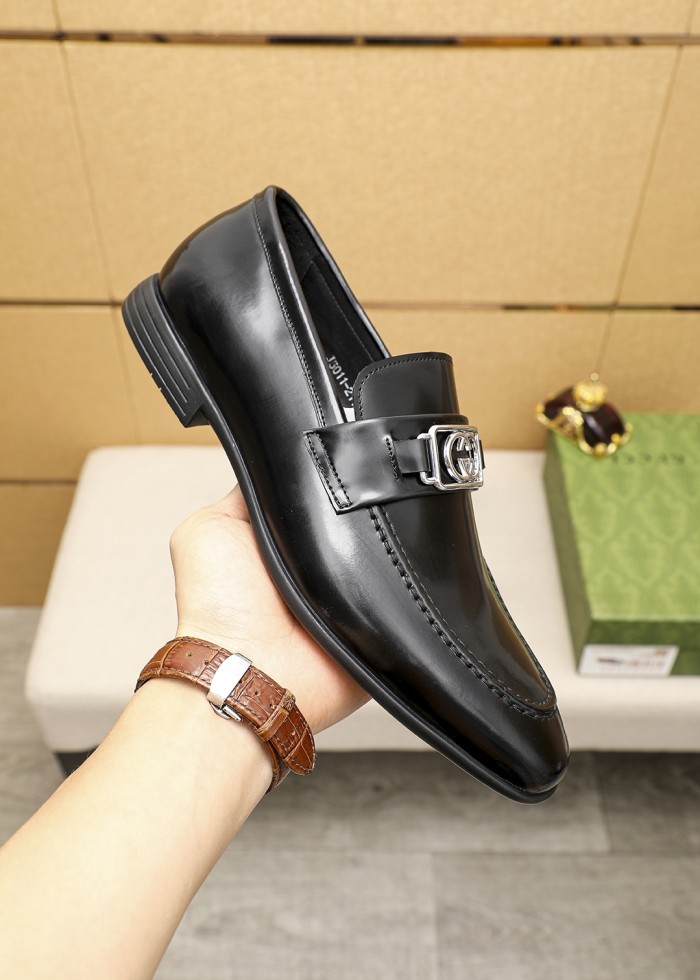 超奇跡の入荷☆ グッチ n級品 カジュアルシューズ