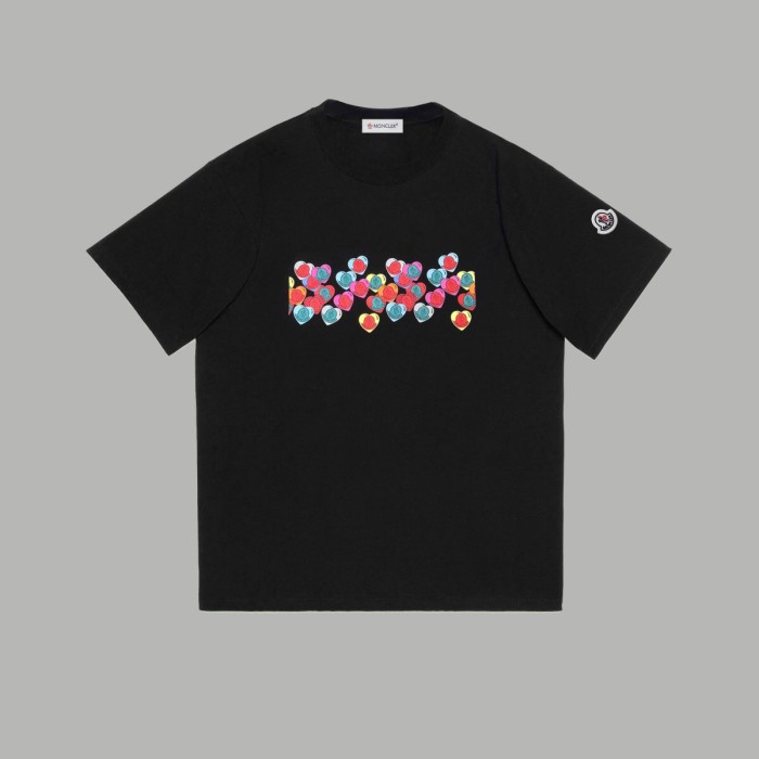 超奇跡の入荷☆ モンクレール コピーおすすめ 春夏2024 SSぶつかり色ハートパッチワーク刺繍スモールロゴ半袖Tシャツ