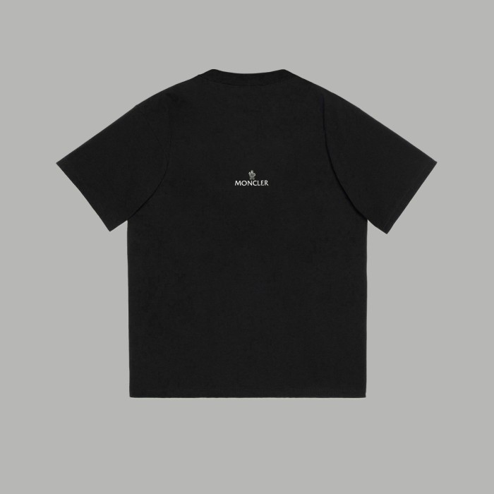 使い勝手良し モンクレール コピーおすすめ 春夏2024 SS胸元黒ゴムロゴ半袖Tシャツ