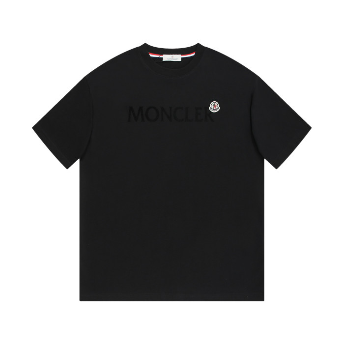 入手困難 モンクレール スーパーコピー メンズの新定番スエードプリント工芸章仔ロゴ半袖Tシャツ