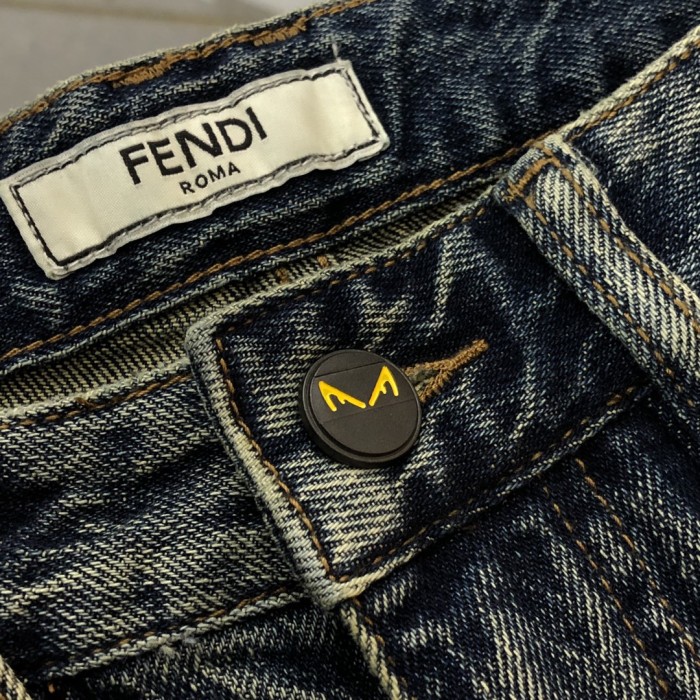 使い勝手良し フェンディ 激安通販 2024 ss春夏新作アルファベットテープ刺繍定番ミニストレートジーンズ