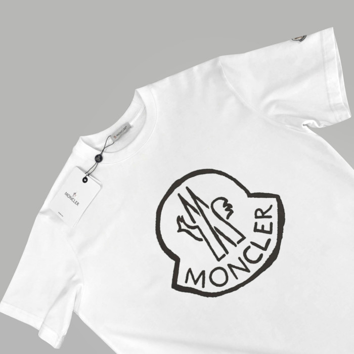 【限定】モンクレール 激安通販 落書きパッチワーク刺繍ロゴ半袖Tシャツ