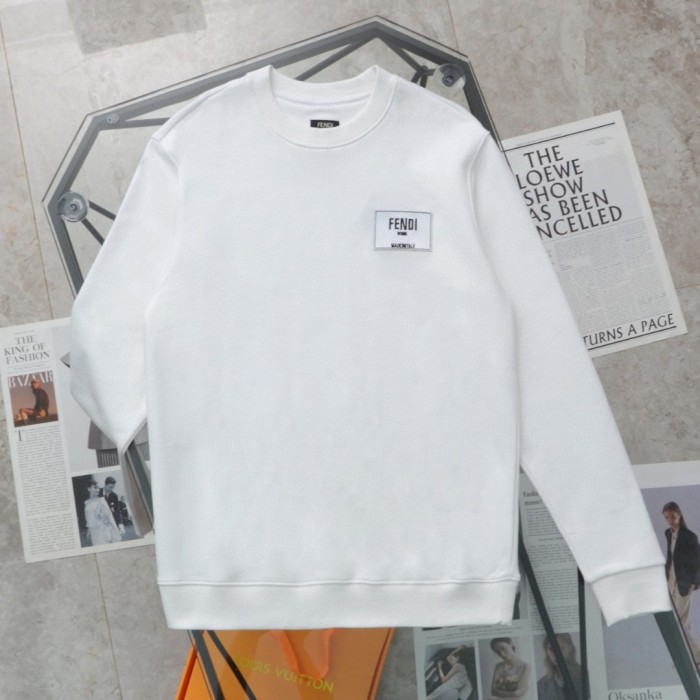 超奇跡の入荷☆ フェンディ 激安通販 24新ミニラベル布刺繍ラウンドネックセーター