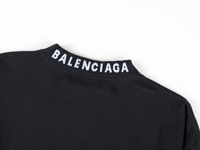 追跡付 バレンシアガ 激安通販 520ハート限定バックネッククラシック刺繍LOGO衛衣長袖Tシャツ